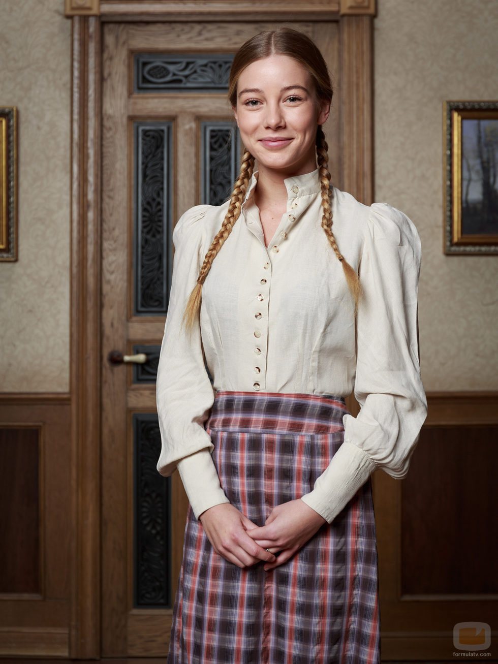 Charlotte Vega en 'El secreto de Puente Viejo'