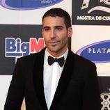 Miguel Ángel Silvestre posa en el preestreno de 'Galerías Velvet' en Noia