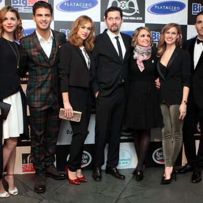 Manuela Velasco, Maxi Iglesias, Marta Hazas, Manuela Vellés y Miguel Ángel Silvestre en Noia