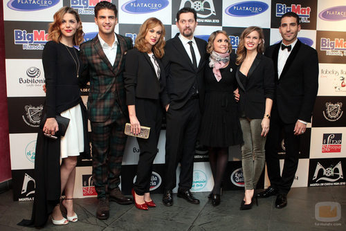 Manuela Velasco, Maxi Iglesias, Marta Hazas, Manuela Vellés y Miguel Ángel Silvestre en Noia