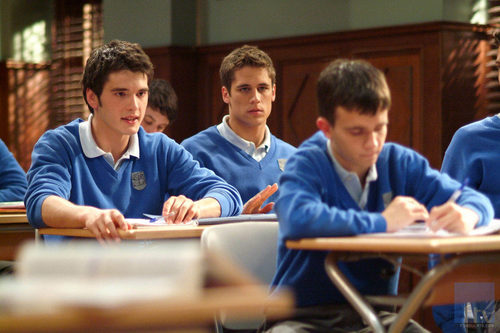 Daniel Retuerta, Yon González y Martín Rivas en 'El internado'