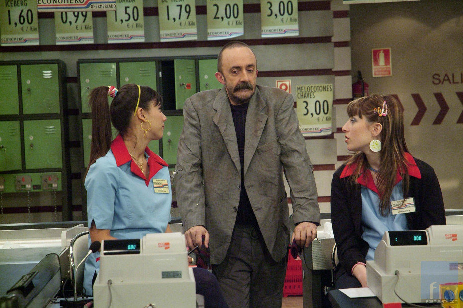 Las cajeras y el mendigo