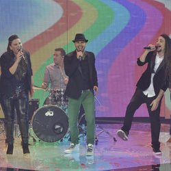 Efecto Pasillo con los finalistas de la segunda edición de 'La voz'