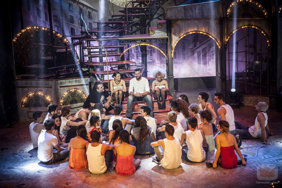Ricky Martin con los protagonistas de 'Dreamland'