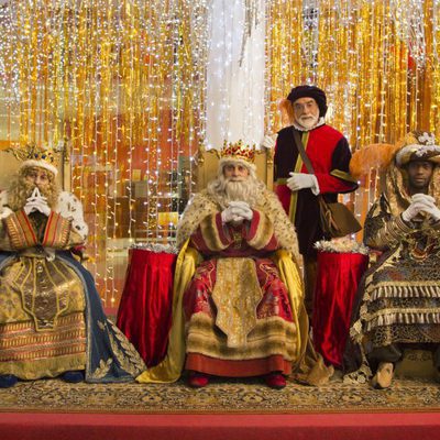 Míriam Iscla, Pere Ponce y Djedje Apali protagonistas de 'Un cuento de Navidad'