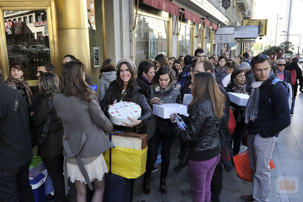 Los aspirantes a concursantes de 'Deja sitio para el postre' esperan su momento