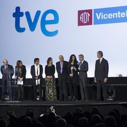 Imanol Arias toma la palabra durante la presentación de 'Vicente Ferrer' en Callao