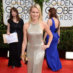 Naomi Watts en la alfombra roja de los Globos de Oro 2014