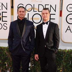 Taylor Kinney y Jesse Spencer en los Globos de Oro 2014