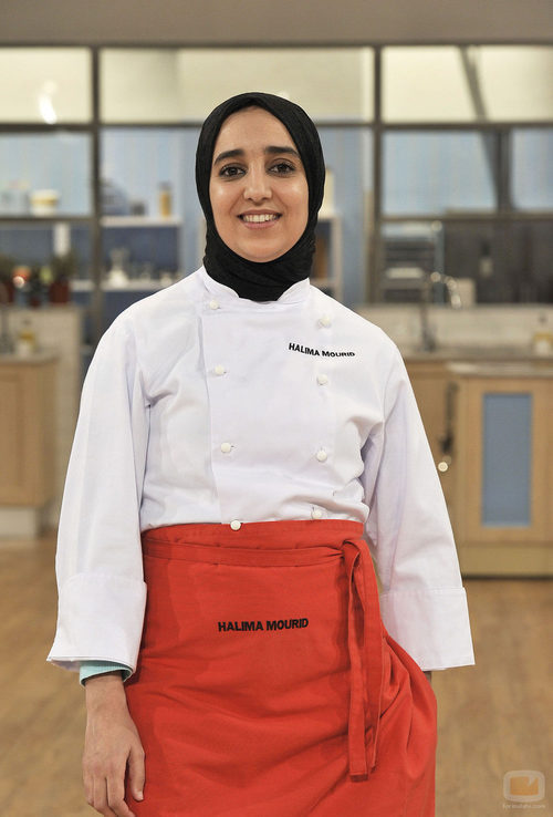 Halima Mourid es una de las concursantes del programa de repostería 'Deja sitio para el postre'