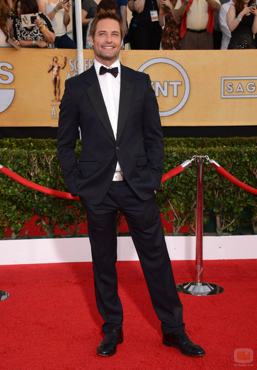 Josh Holloway en la alfombra roja de los SAG 2014
