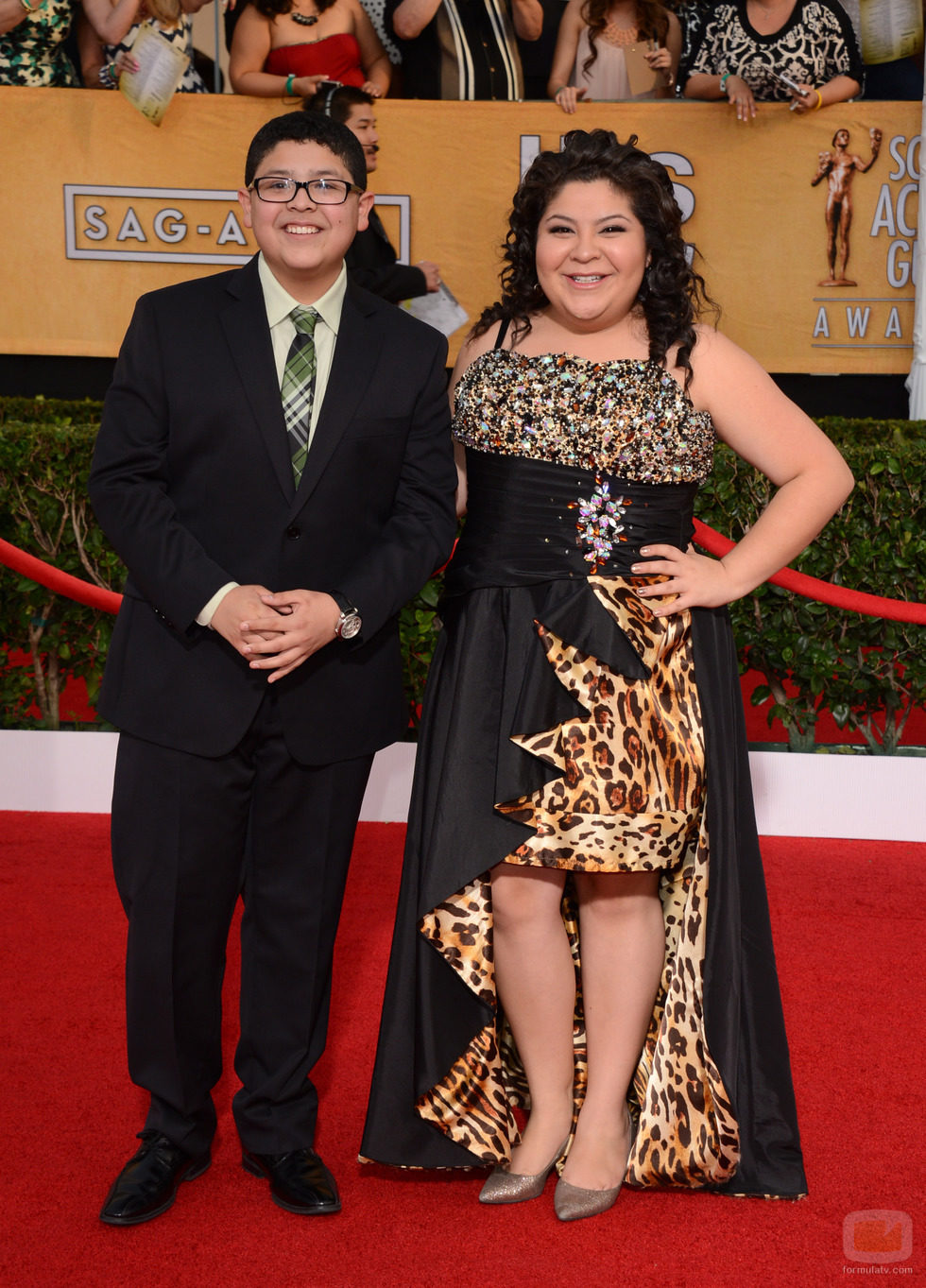 Rico Rodriguez y Raini Rodriguez en los SAG 2014