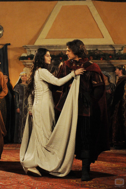Romeo y Julieta bailan juntos