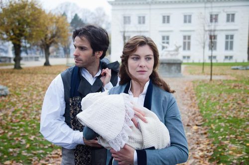 Anna Karenina y el conde Aleksei Vronsky en la TV movie de Telecinco