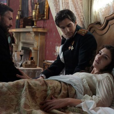 Anna Karenina, el conde Aleksei Vronsky y Aleksei Karenin en 'Anna Karenina'