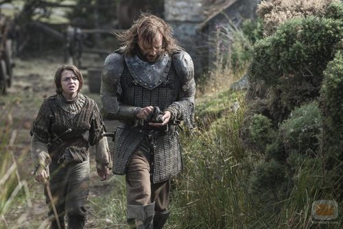 Arya Stark y el Perro, juntos en la cuarta temporada de 'Juego de tronos'
