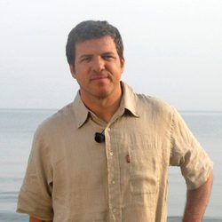 Mario Picazo posa para la promo de 'Supervivientes: Perdidos en Honduras'