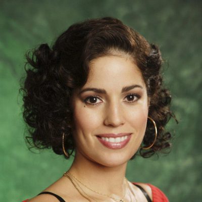 Ana Ortiz en una foto promocional de 'Ugly Betty,