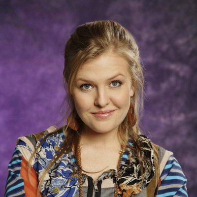 Ashley Jensen es Christina Mckinney en 'Ugly Betty