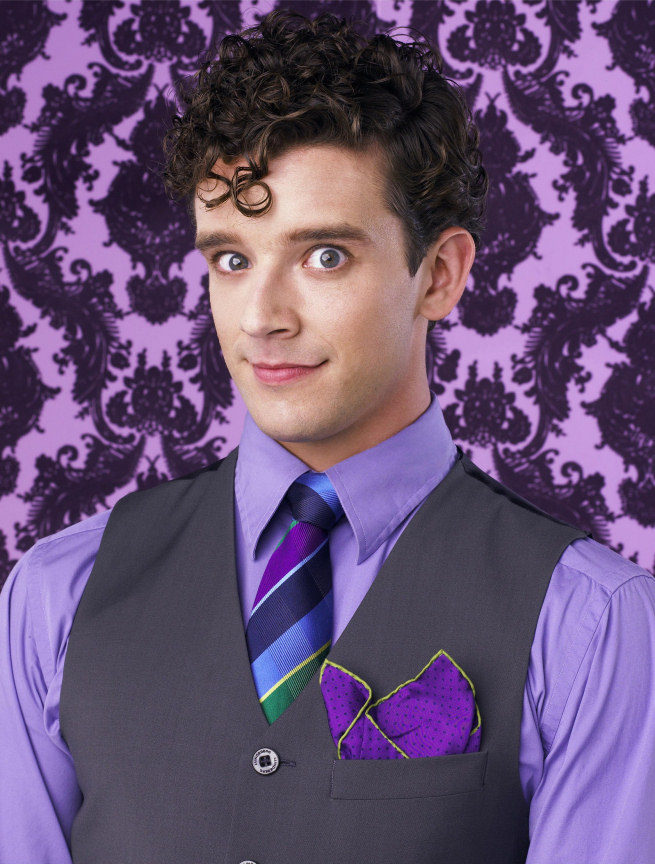 Michael Urie es Marc St. James