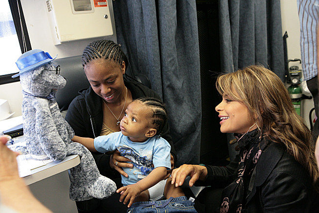 Paula Abdul en 'Idol Gives Back'