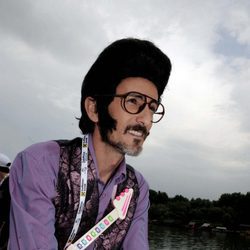 Chikilicuatre da un paseo en barco en Belgrado en Eurovisión 2008