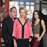 Gonzalo de Castro, Belén Rueda y Macarena García en 'B&b, de boca en boca'