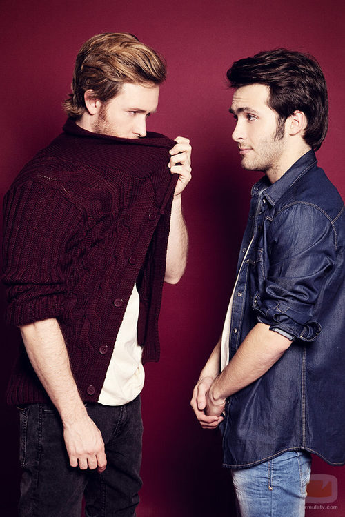 Pablo Rivero y Ricardo Gómez posando para la revista VIM Magazine