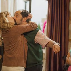 Berta y Antonio se besan en 'La que se avecina'