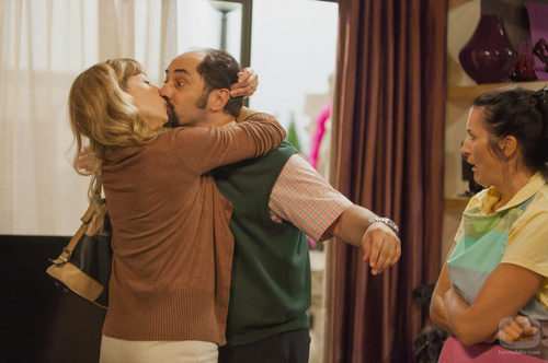 Berta y Antonio se besan en 'La que se avecina'
