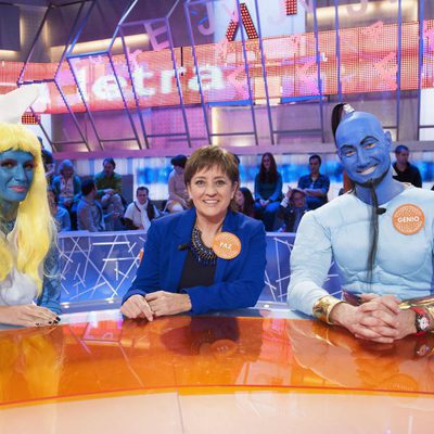Elia Galera, Paz Herrera y Pedro García Aguado disfrazados en 'Pasapalabra'