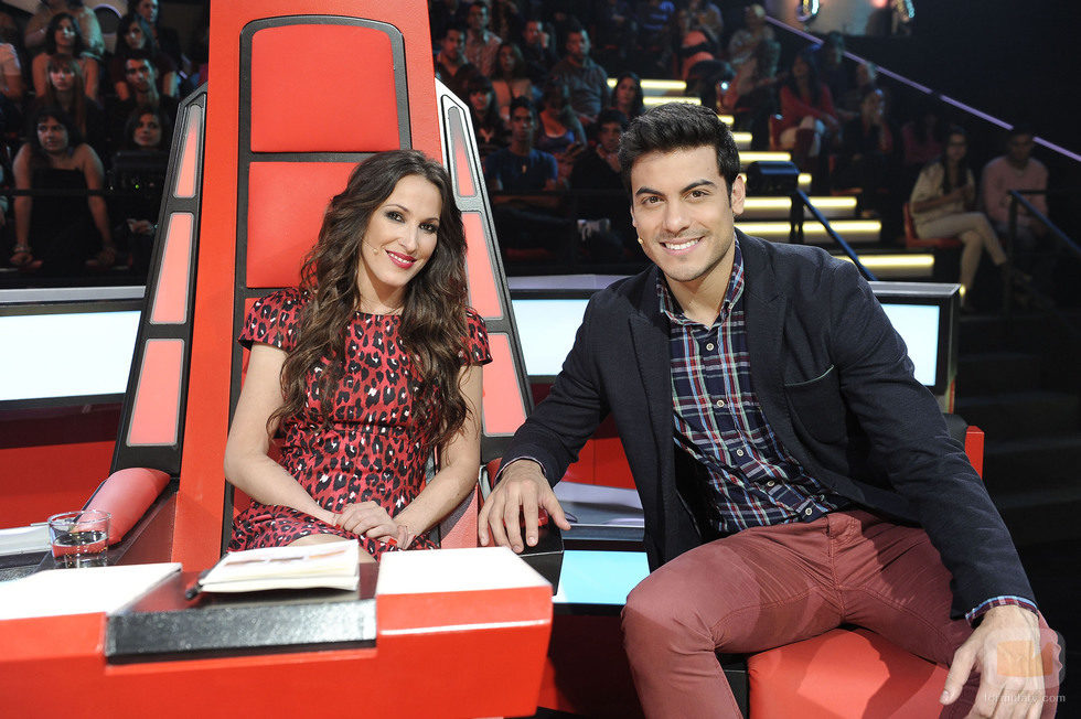 Malú y Carlos Rivera en las batallas de 'La voz kids'