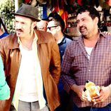 Álex O'Dogherty y Paco Tous en el primer capítulo de la tercera temporada de 'Con el culo al aire'