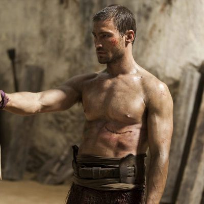 Captura 2 capítulo 2 de 'Spartacus: Sangre y Arena'