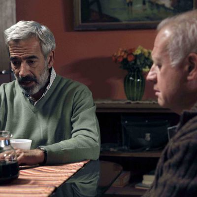 Antonio y Miguel en el capítulo "Más que dos carretas" de 'Cuéntame cómo pasó'