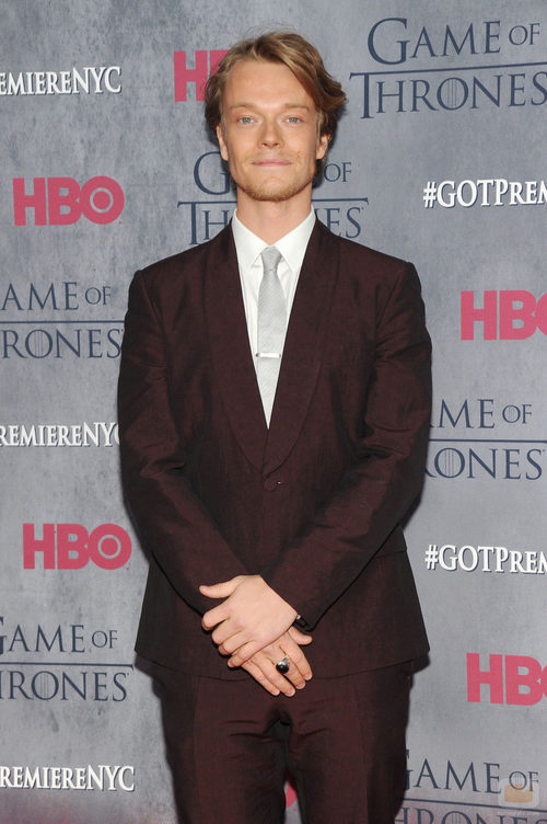 Alfie Allen en la premiere de la cuarta temporada de 'Juego de tronos'