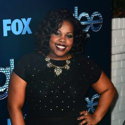 Amber Riley en la celebración del capítulo 100 de 'Glee'