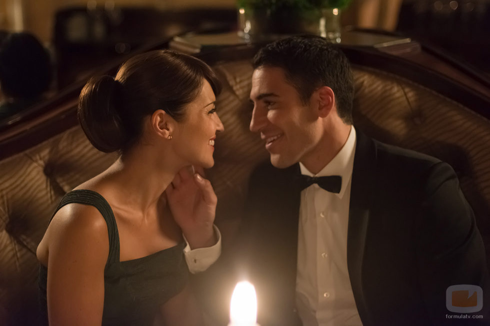 Alberto y Ana se miran con cariño