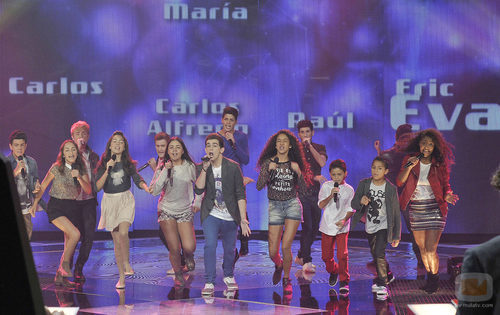 Auryn canta con los finalistas de 'La Voz Kids'