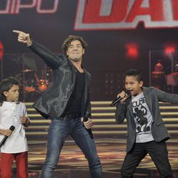 Bisbal canta con Raúl y Carlos Alfredo