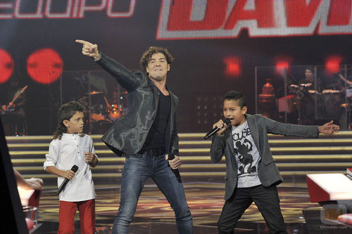 Bisbal canta con Raúl y Carlos Alfredo