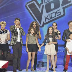 Los tres finalistas esperando para saber el ganador de 'La Voz Kids'