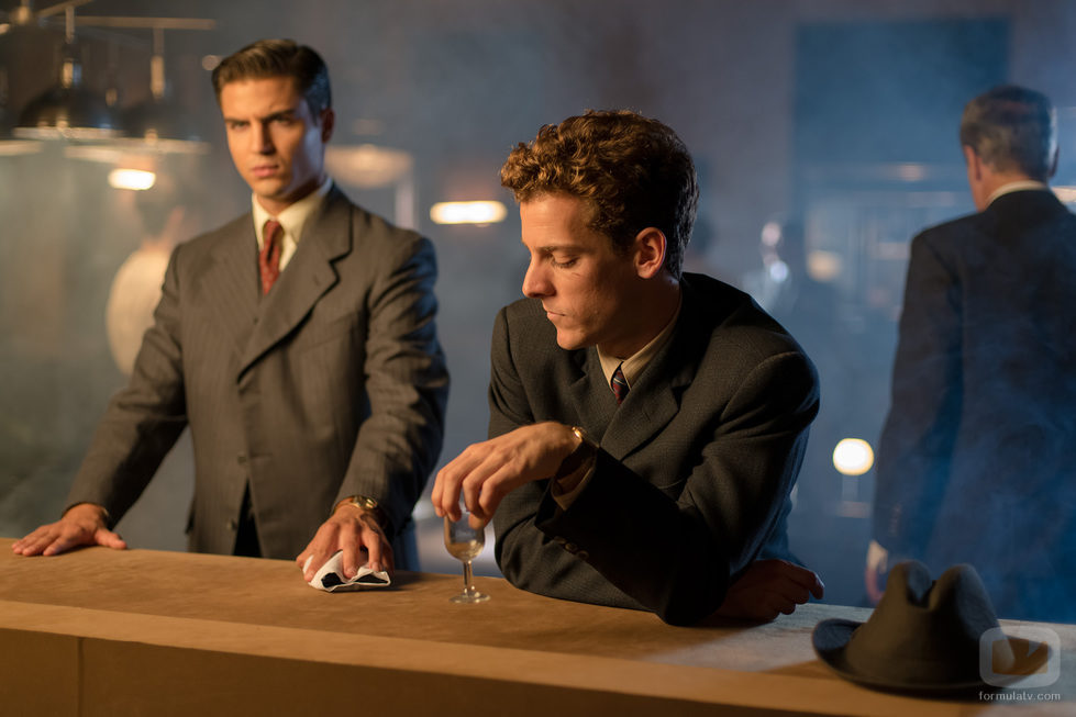 Max y su misterioso amigo en 'Velvet'