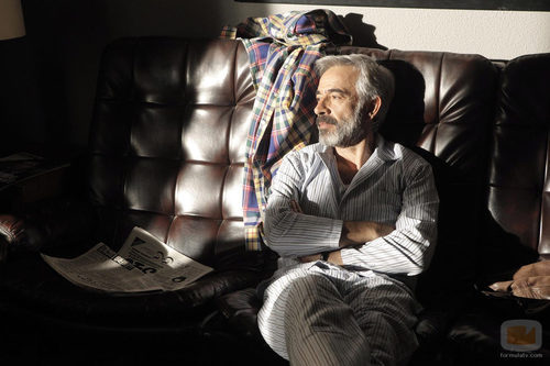 Imanol Arias pensativo en 'Cuéntame cómo pasó'