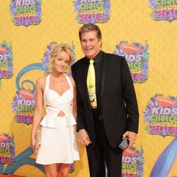 David Hasselhoff y Hayley Roberts en los Nickelodeon Kids' Choice Awards 2014