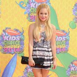 Olivia Holt en los Nickelodeon Kids' Choice Awards 2014