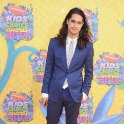 Avan Jogia en los Nickelodeon Kids' Choice Awards 2014