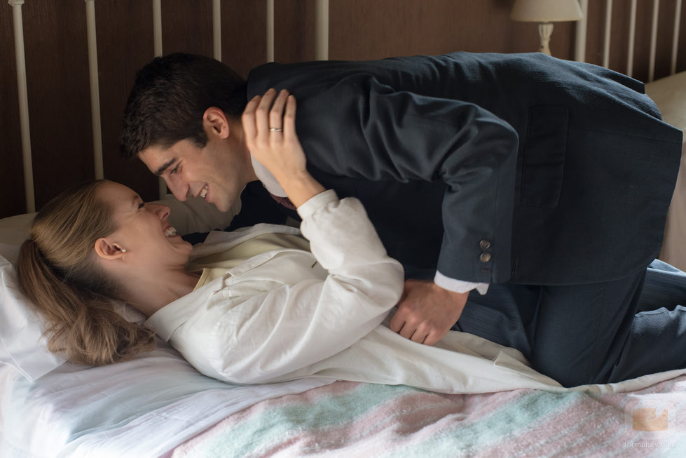Luisa se reencuentra con su marido Juan en 'Velvet'