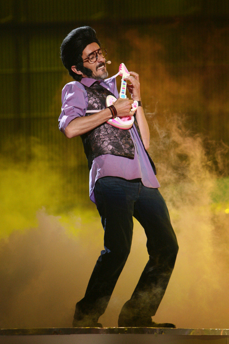 Rodolfo Chikilicuatre en el escenario de Belgrado, en la final de Eurovisión