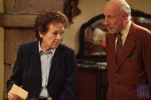 Amparo Baró y Eduardo McGregor en 'El internado'